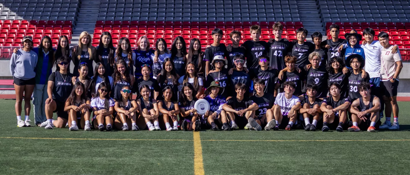 Team photo of Reign Ultimate